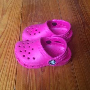 Toddler crocs size 4